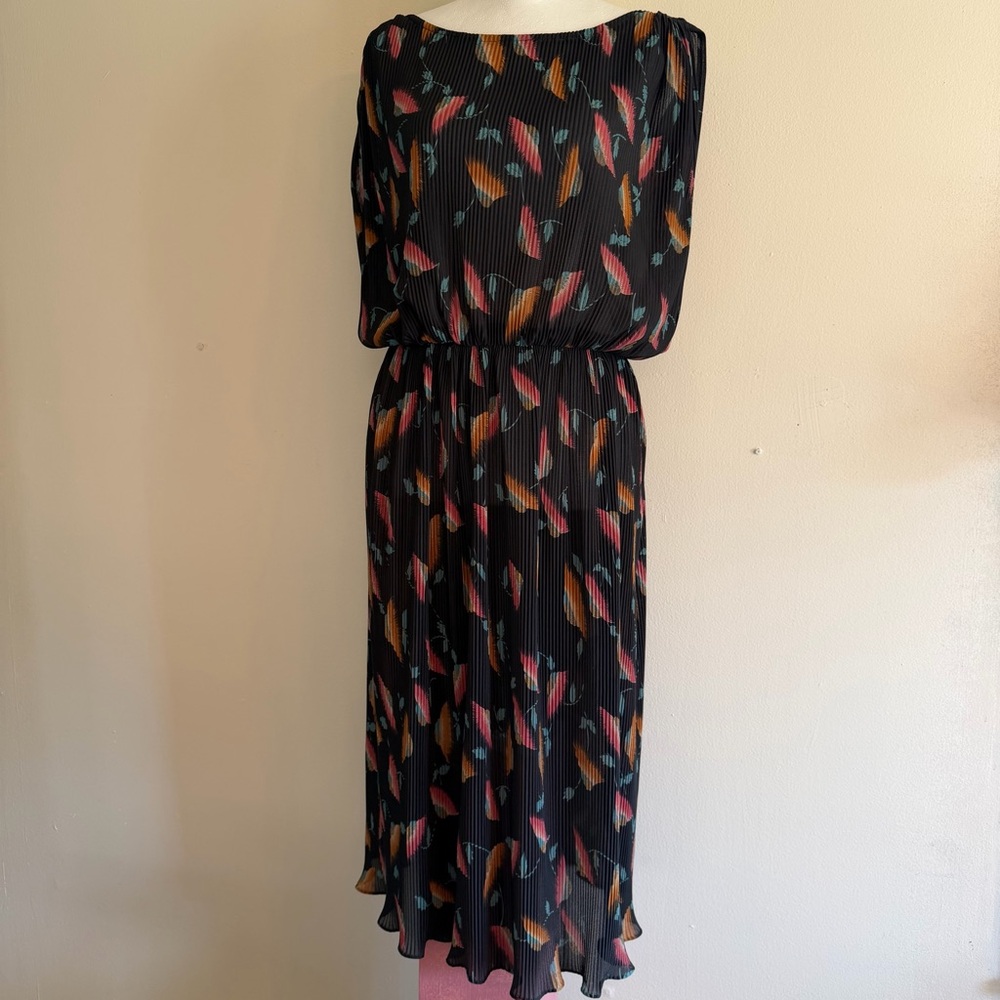 Black Floral Print Pleated Vintage Midi Dress